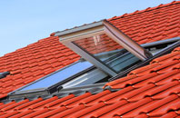 Serrington roof window